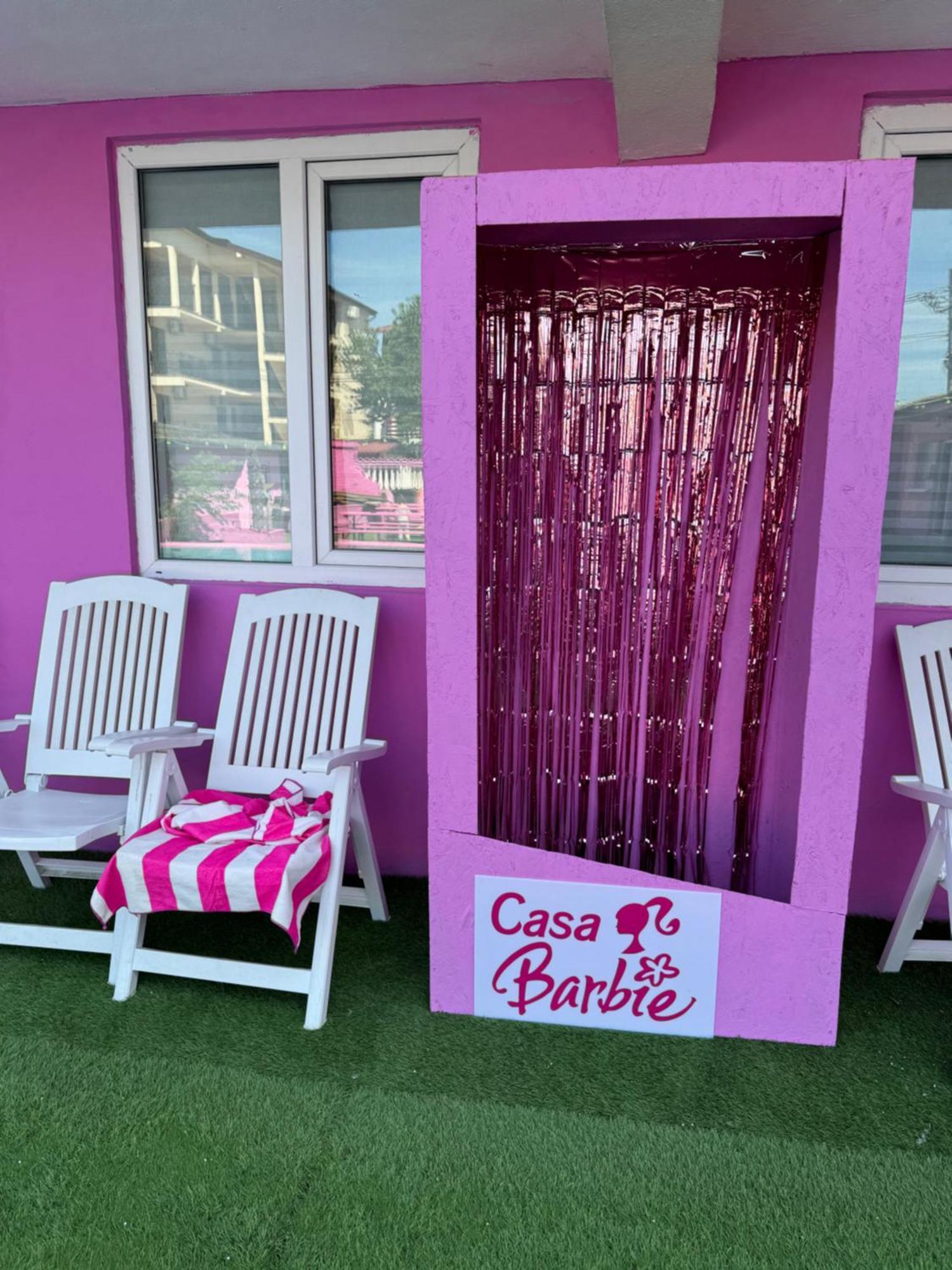 Хостел Casa Barbie Костинешти Экстерьер фото